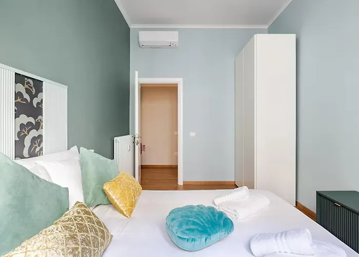 Elegante E Ampio Appartamento Nel Cuore Di Prati Apartment *