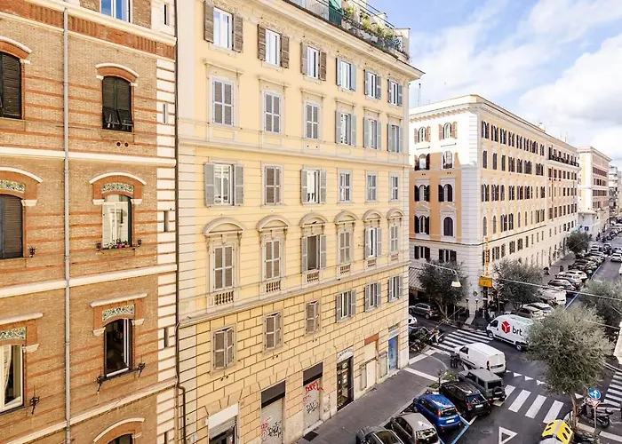 Apartment Elegante E Ampio Appartamento Nel Cuore Di Prati